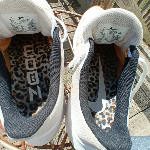 Nike Winflo 8 Premium White Leopard Women's Shoes - Picture 3 of 14